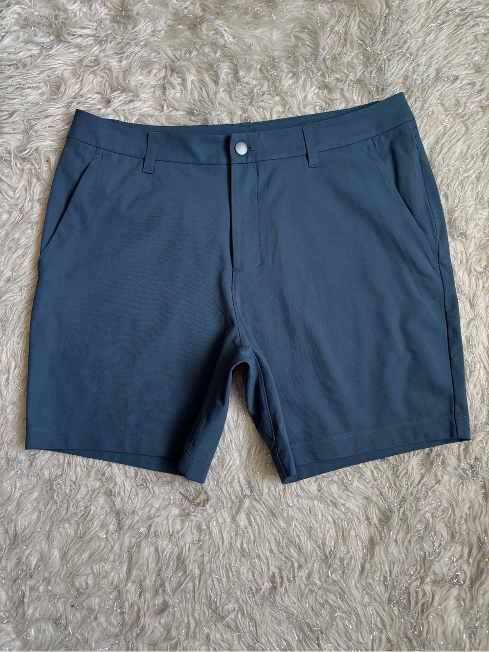 lululemon athletica Commission Men's True Navy Classic Fit Shorts Size 33